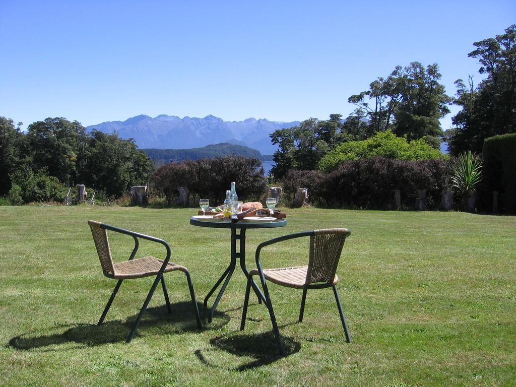 Murrells Grand View House Manapouri Eksteriør bilde