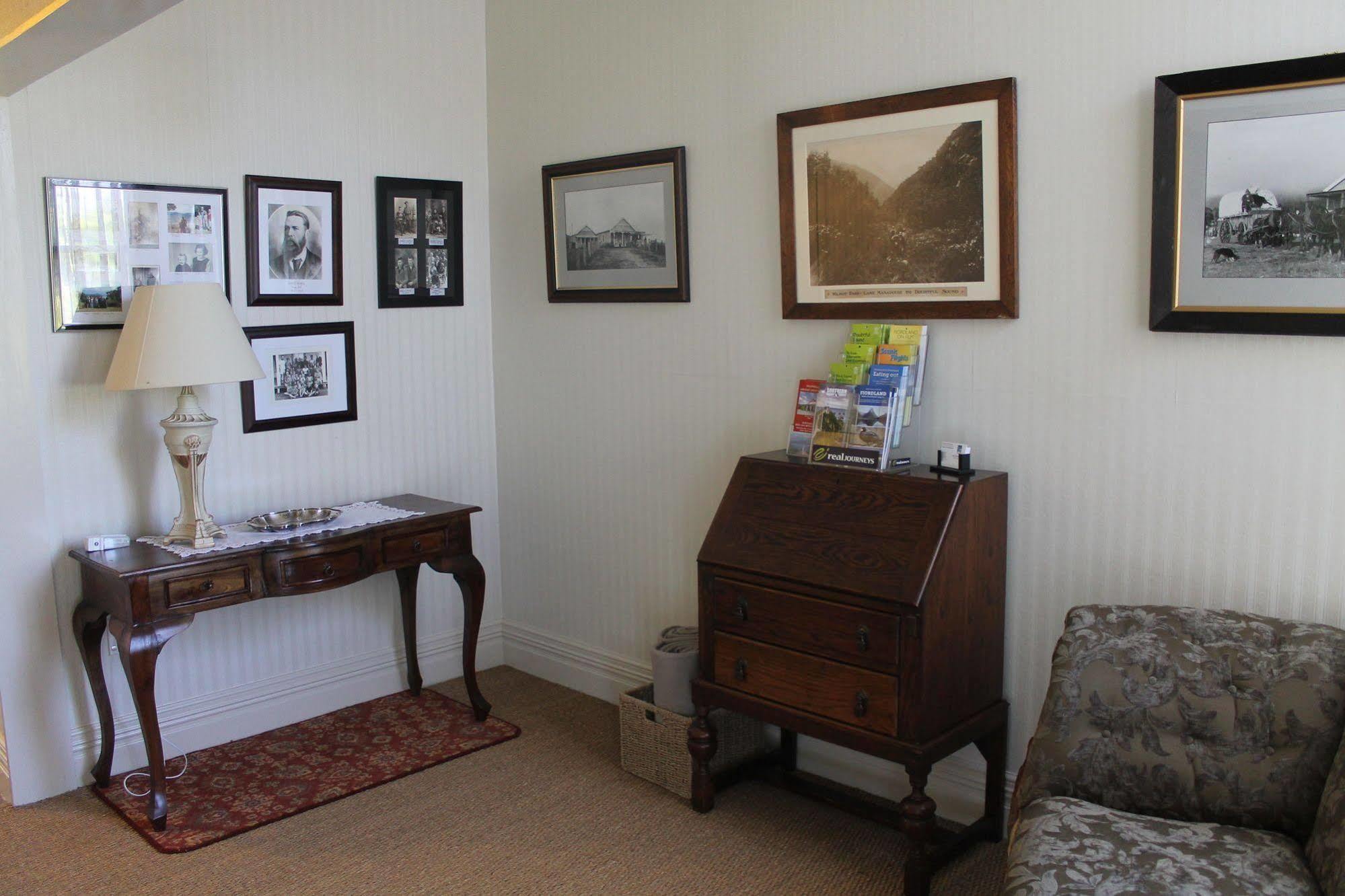 Murrells Grand View House Manapouri Eksteriør bilde